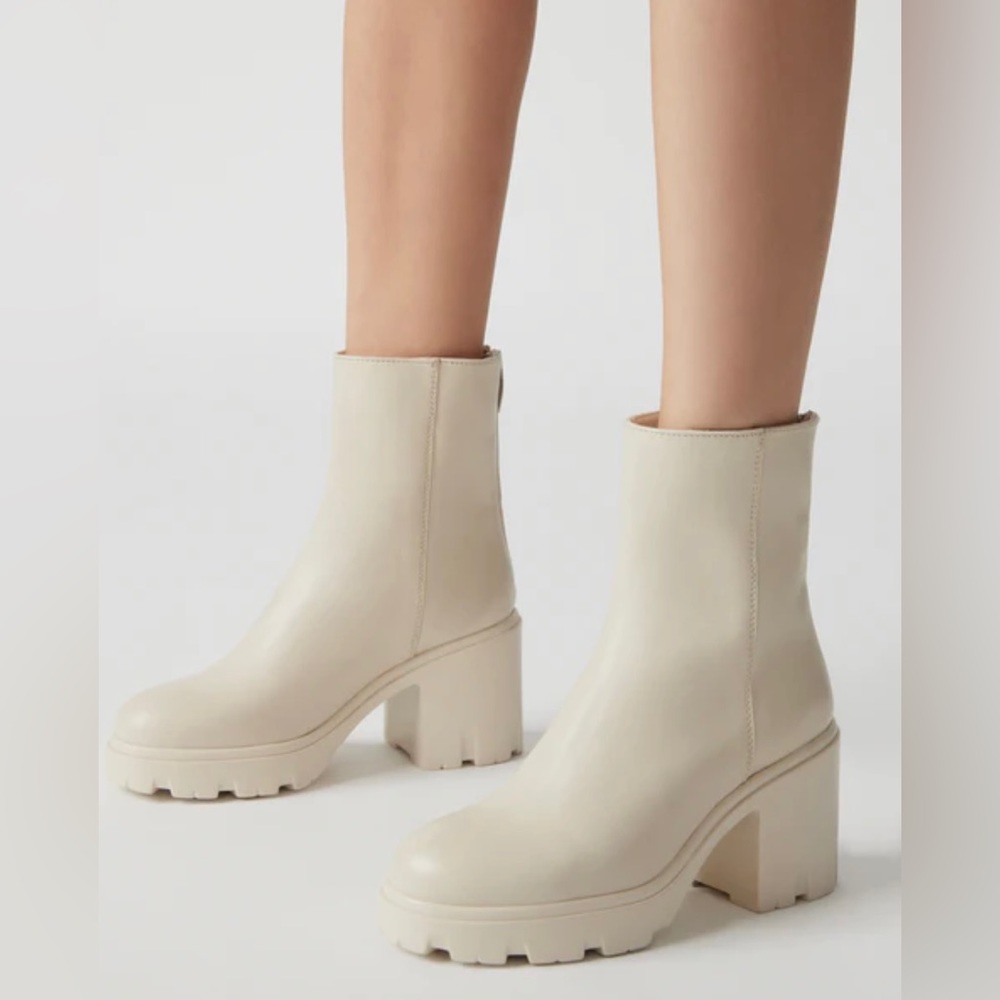 Steve Madden Goucho bone leather boot size 6
